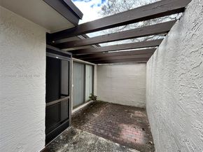 1540 NW 98th Ter, Pembroke Pines FL 33024