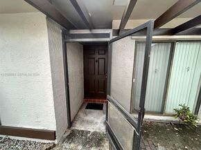 1540 NW 98th Ter, Pembroke Pines FL 33024