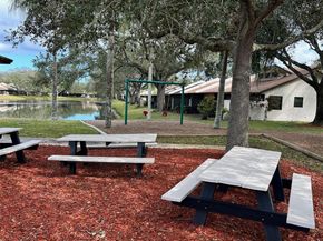 1540 NW 98th Ter, Pembroke Pines FL 33024