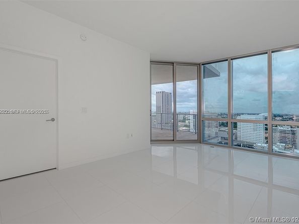 851 NE 1st Ave 1608, Miami FL 33132