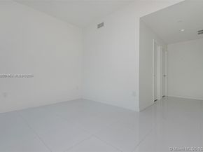 851 NE 1st Ave 1608, Miami FL 33132