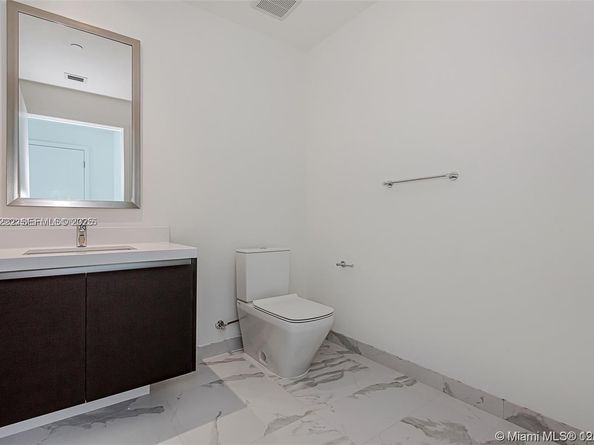 851 NE 1st Ave 1608, Miami FL 33132