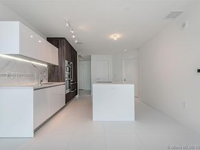 851 NE 1st Ave 1608, Miami FL 33132