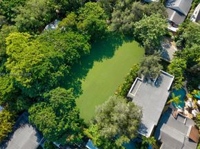 3729 Kumquat Ave, Miami FL 33133