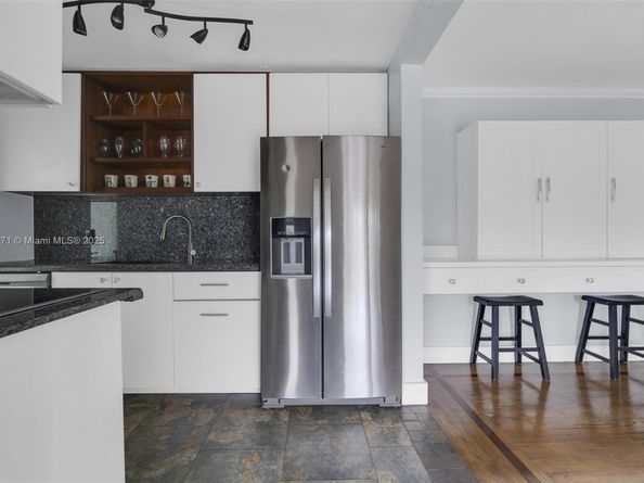 1100 11th St 208, Miami Beach FL 33139