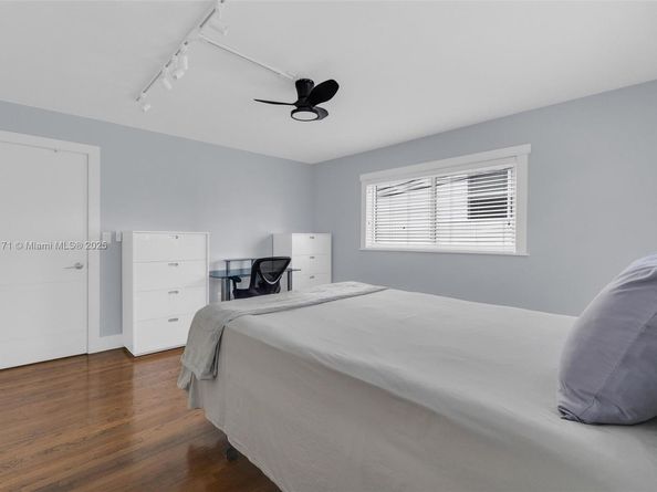 1100 11th St 208, Miami Beach FL 33139