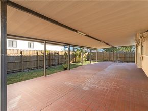 3895 SW 68th Ave, Miami FL 33155