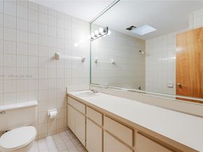 3895 SW 68th Ave, Miami FL 33155