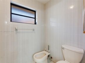 3895 SW 68th Ave, Miami FL 33155