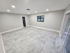 11761 NW 27th Ct, Plantation FL 33323