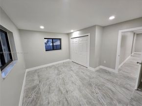 11761 NW 27th Ct, Plantation FL 33323