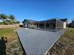 11761 NW 27th Ct, Plantation FL 33323
