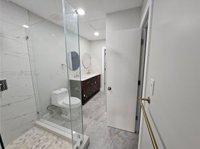 11761 NW 27th Ct, Plantation FL 33323