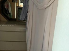 322 Taylor St 2D, Hollywood FL 33019