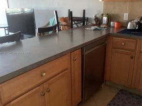 322 Taylor St 2D, Hollywood FL 33019