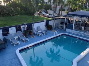 322 Taylor St 2D, Hollywood FL 33019