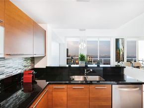 244 Biscayne Blvd 4604, Miami FL 33132