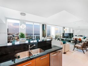 244 Biscayne Blvd 4604, Miami FL 33132