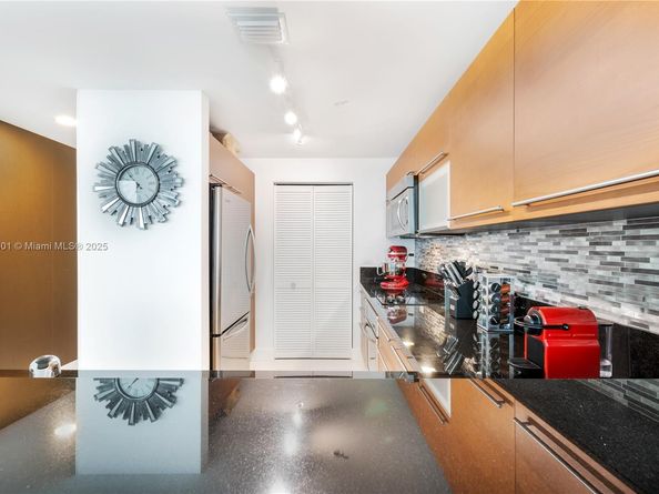 244 Biscayne Blvd 4604, Miami FL 33132