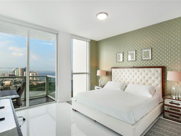 244 Biscayne Blvd 4604, Miami FL 33132