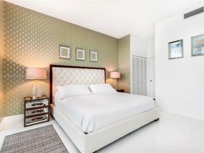 244 Biscayne Blvd 4604, Miami FL 33132