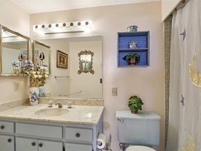 4350 Hillcrest Dr 702, Hollywood FL 33021