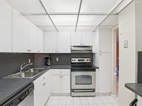 4350 Hillcrest Dr 702, Hollywood FL 33021