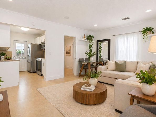 5270 NW 2nd St, Miami FL 33126