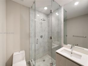 3131 NE 7th Ave PH5202, Miami FL 33137