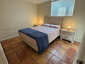 1460 Ocean Drive 208, Miami Beach FL 33139