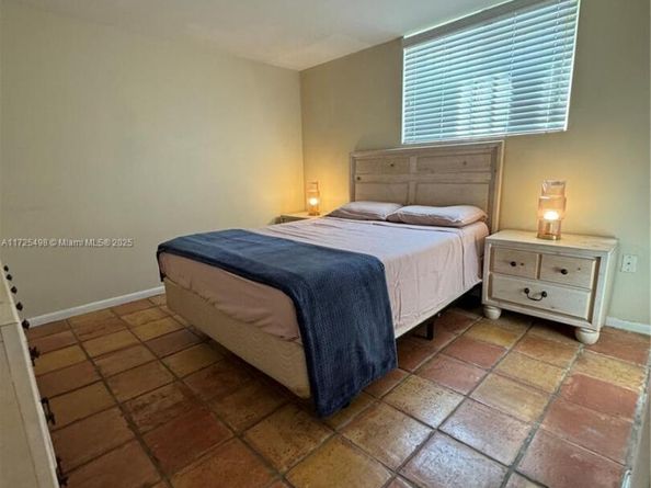 1460 Ocean Drive 208, Miami Beach FL 33139