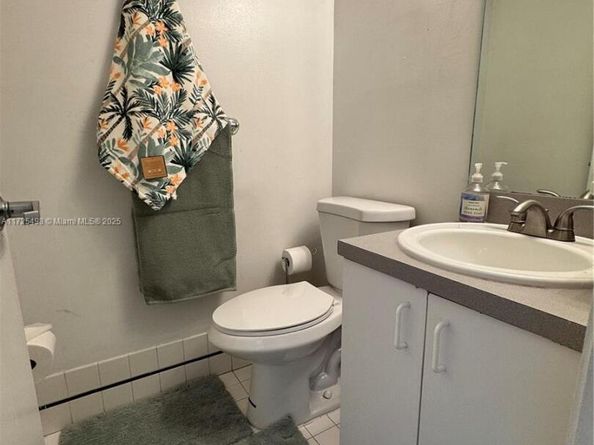 1460 Ocean Drive 208, Miami Beach FL 33139
