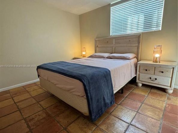 1460 Ocean Drive 208, Miami Beach FL 33139