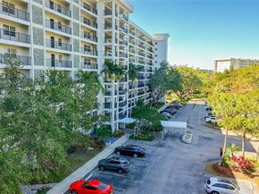 2900 N Course Dr 804, Pompano Beach FL 33069