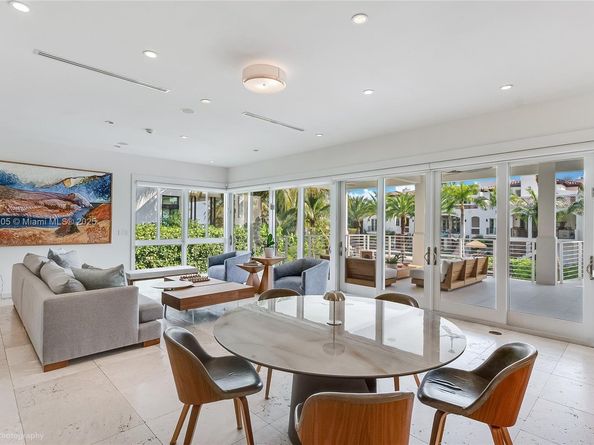 3835 Carole Ct, Miami FL 33133
