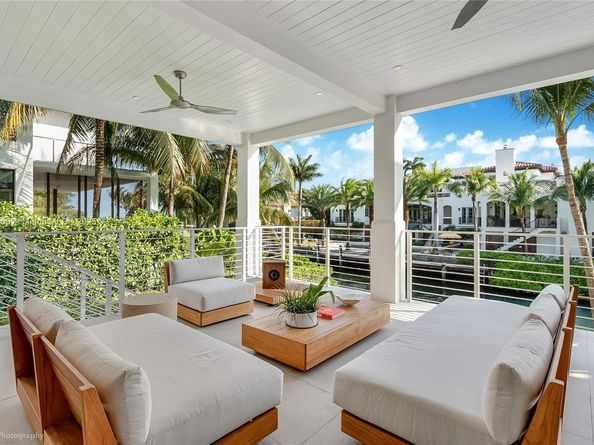 3835 Carole Ct, Miami FL 33133
