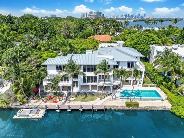 3835 Carole Ct, Miami FL 33133
