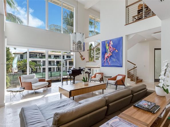 3835 Carole Ct, Miami FL 33133