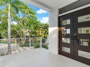 3835 Carole Ct, Miami FL 33133