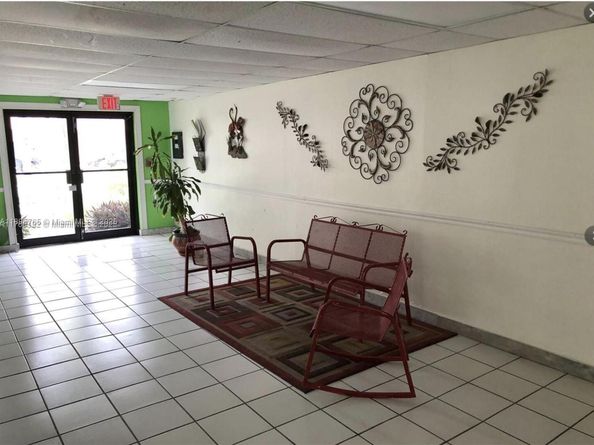3582 NE 171st St 201, North Miami Beach FL 33160