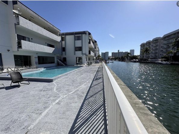 3582 NE 171st St 201, North Miami Beach FL 33160