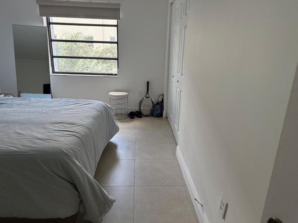 3582 NE 171st St 201, North Miami Beach FL 33160