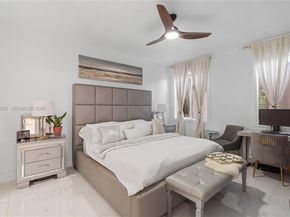 1500 Canary Island Dr, Weston FL 33327