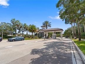 1500 Canary Island Dr, Weston FL 33327