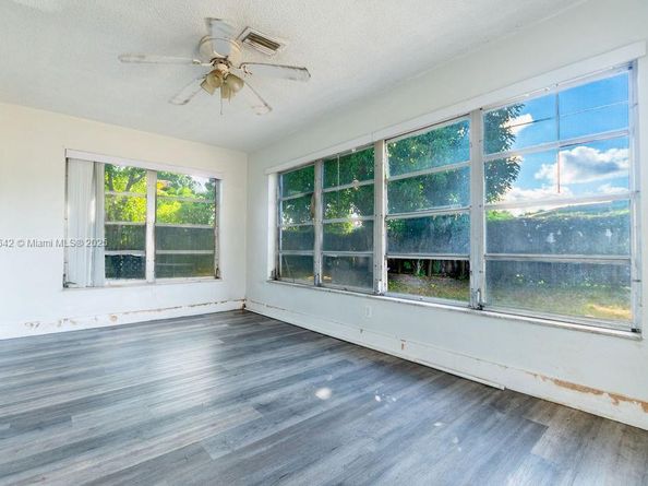 3531 NW 34th Ave, Lauderdale Lakes FL 33309