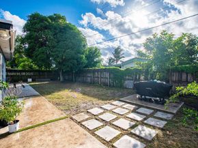 3531 NW 34th Ave, Lauderdale Lakes FL 33309