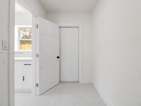 2840 NW 171st St, Miami Gardens FL 33056