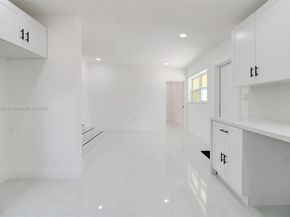 2840 NW 171st St, Miami Gardens FL 33056