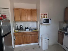 248 SW 18th Ct, Miami FL 33135