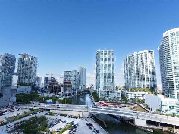 31 SE 5 St 1603, Miami FL 33131